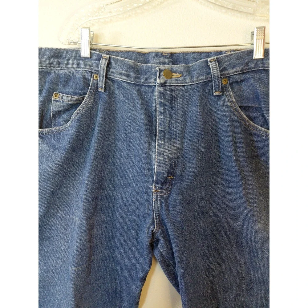 Wrangler Premium Quality Men's Straight Fit Dark Wash Stretch Denim Jeans 38x30